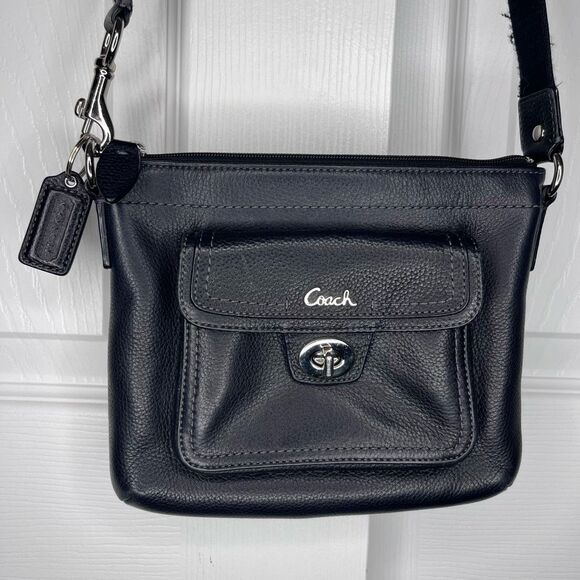 Coach Poppy Turnlock Crossbody Black Leather - Picture 1 of 12